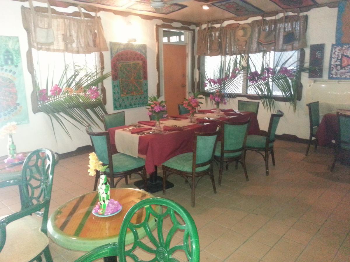 Nettie'S Different Of Nassau Casuarina'S Hotel Luaran gambar