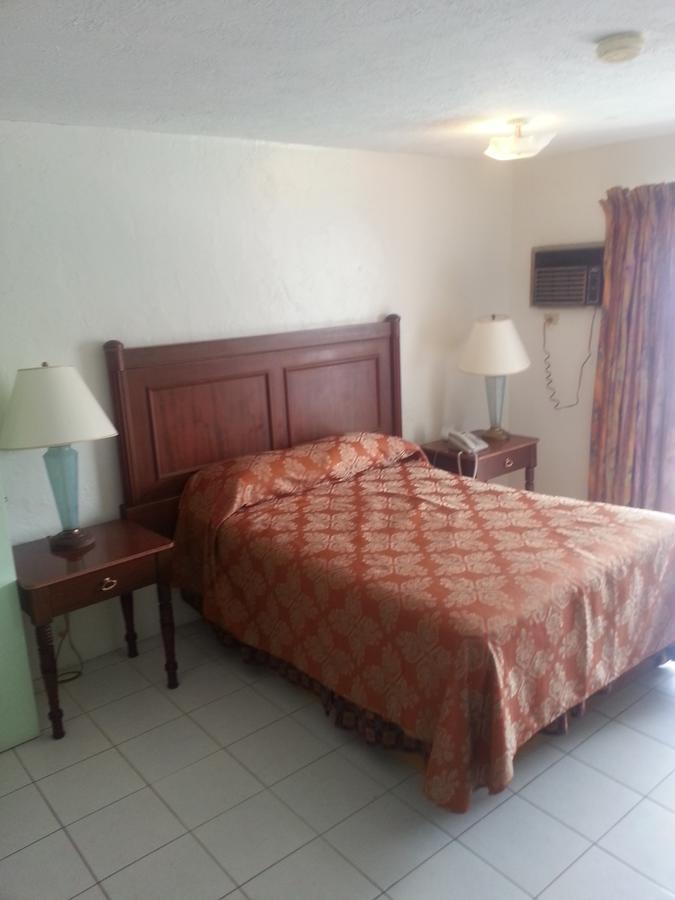 Nettie'S Different Of Nassau Casuarina'S Hotel Luaran gambar